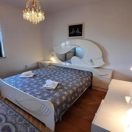 Apartma Bajc דירה *